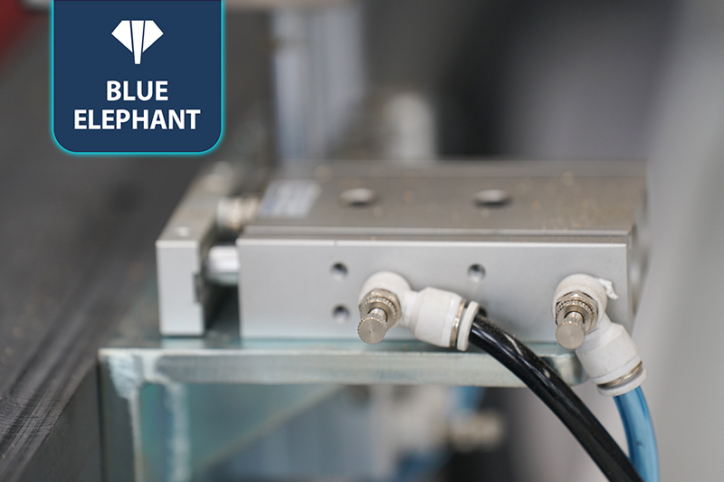 经由过程式双通道锁孔机