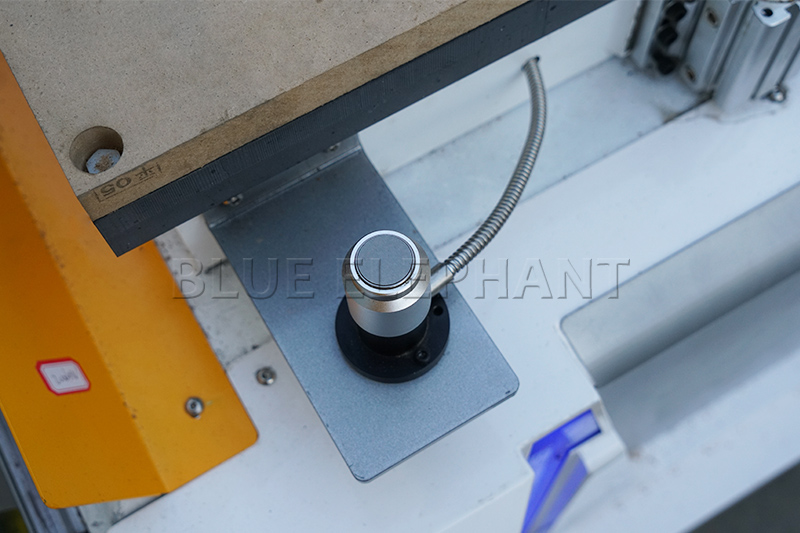 双工位直排加工中间